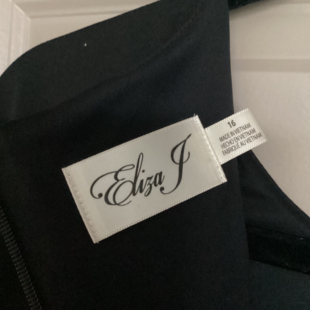 Eliza J Long Sleeve Pocketed Sheath Dress, size 16 - Picture 13 of 15